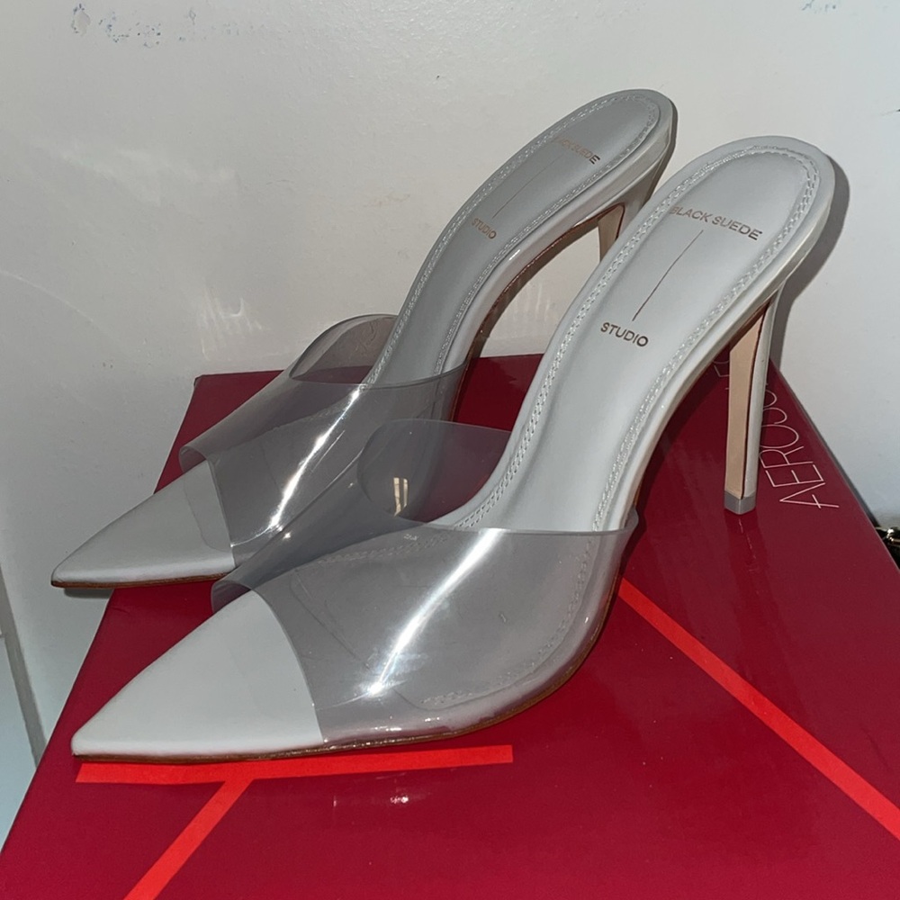 black suede studio Women's Cream Heels size 39